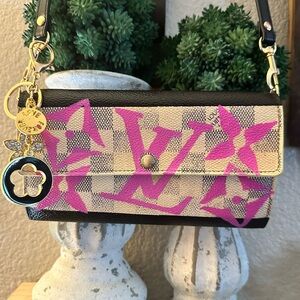 Louis Vuitton Damier Sarah Long Bifold Wallet confetti art crossbody